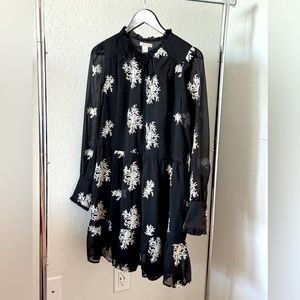 Chiffon dress Black and white